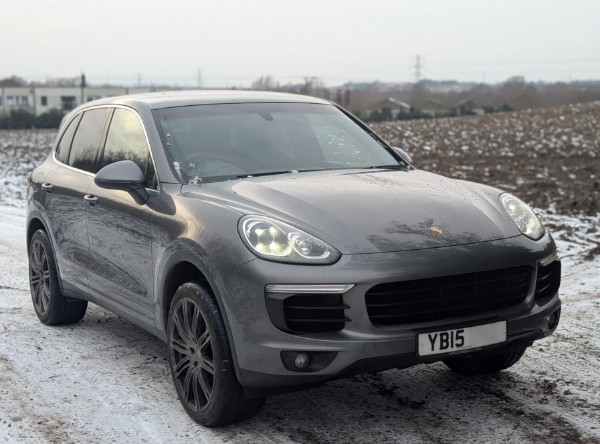 2015 PORSCHE CAYENNE 2995cc S E-HYBRID TIPTRO 8 Speed AUTOMATIC HYBRID 5 Doors Estate