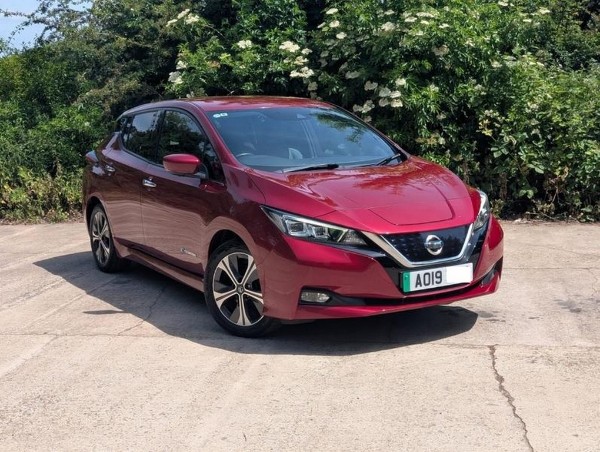 2019 NISSAN LEAF AUTOMATIC ELECTRIC Hatchback